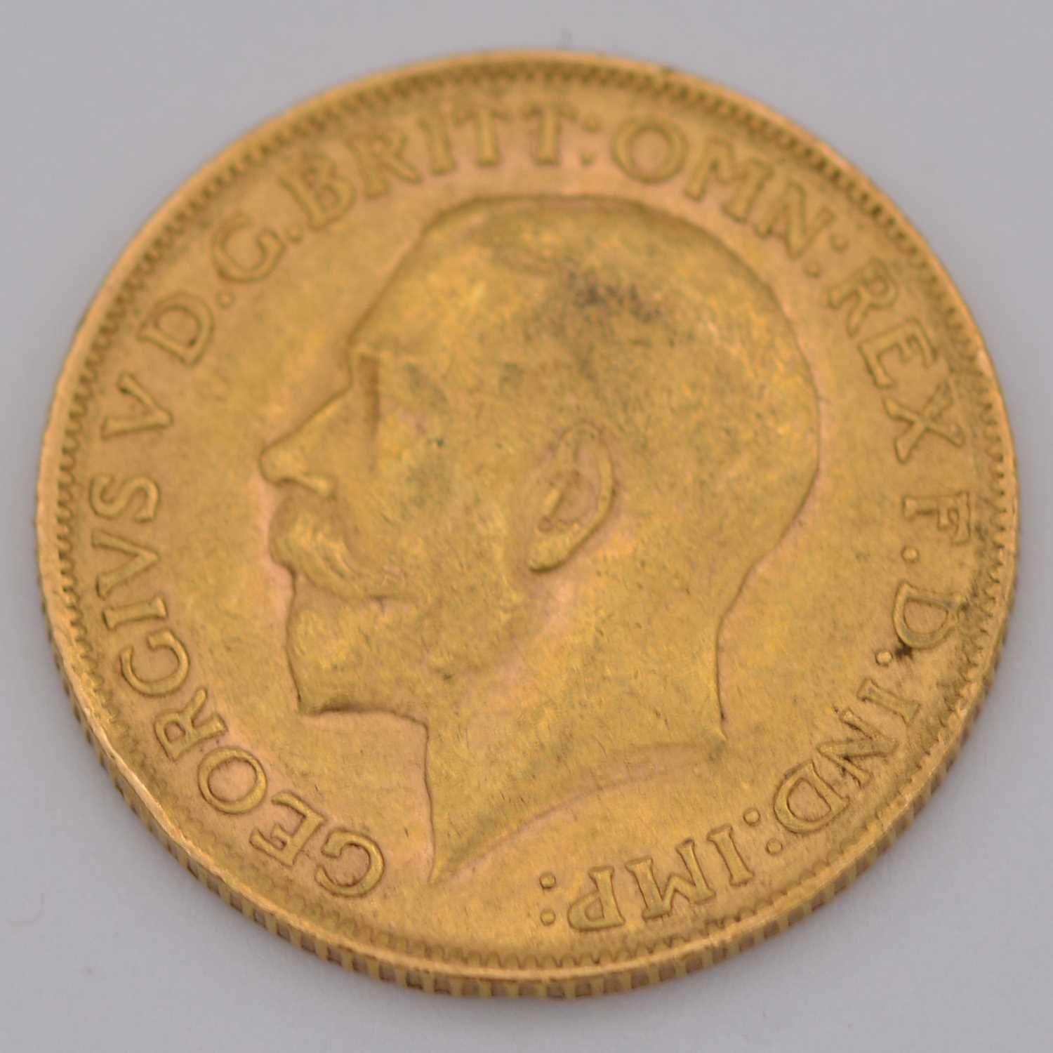 George V gold Sovereign coin, 1911, 8g. - Image 2 of 2