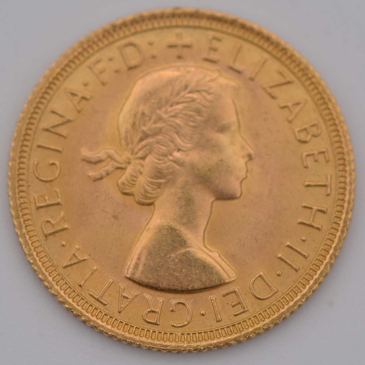 Elizabeth II gold Sovereign coin, 1967, 8g. - Image 2 of 2