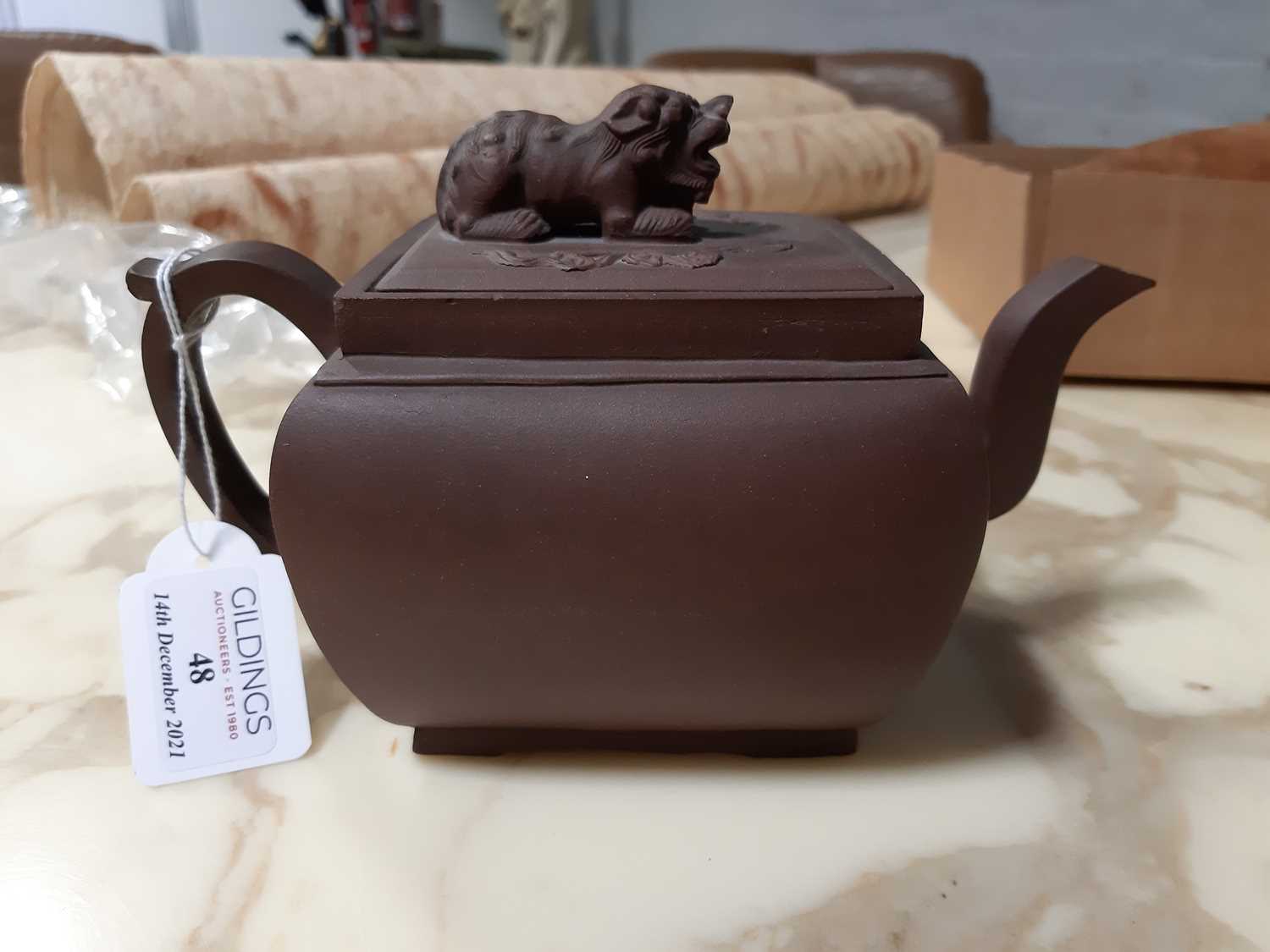 Five Chinese redware teapots, - Bild 15 aus 22