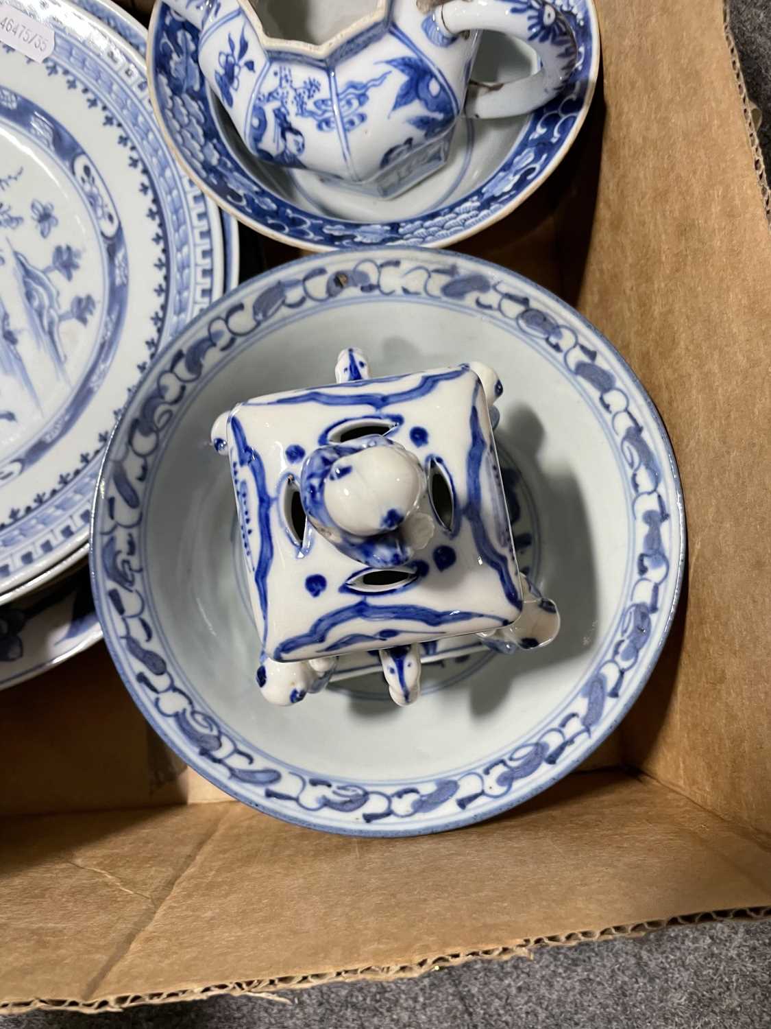 Chinese blue and white bowl, Kangxi style teapot, etc. - Bild 11 aus 11