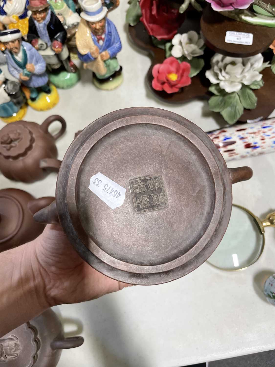 Five Chinese redware teapots, - Bild 3 aus 22