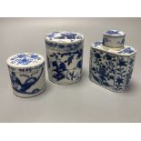 A Chinese blue and white tea canister and cover, Kangxi, 11cm, and two 19th century Chinese blue and