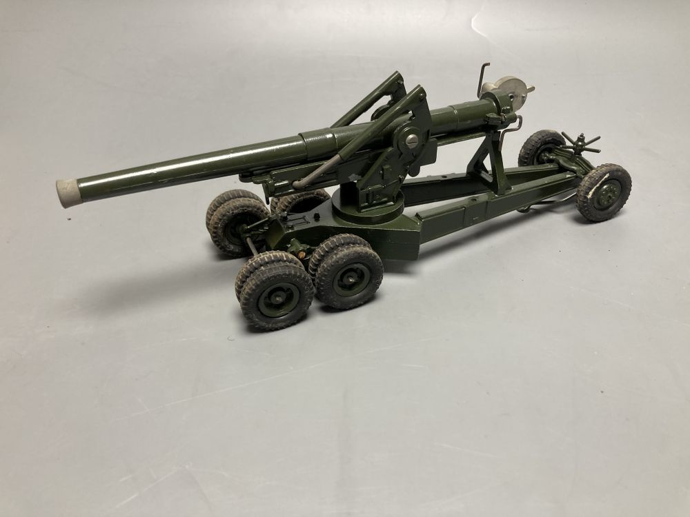 A Britain's 155mm gun, with shell case, loader and six shells supplied, boxed, 30cm long - Image 4 of 5