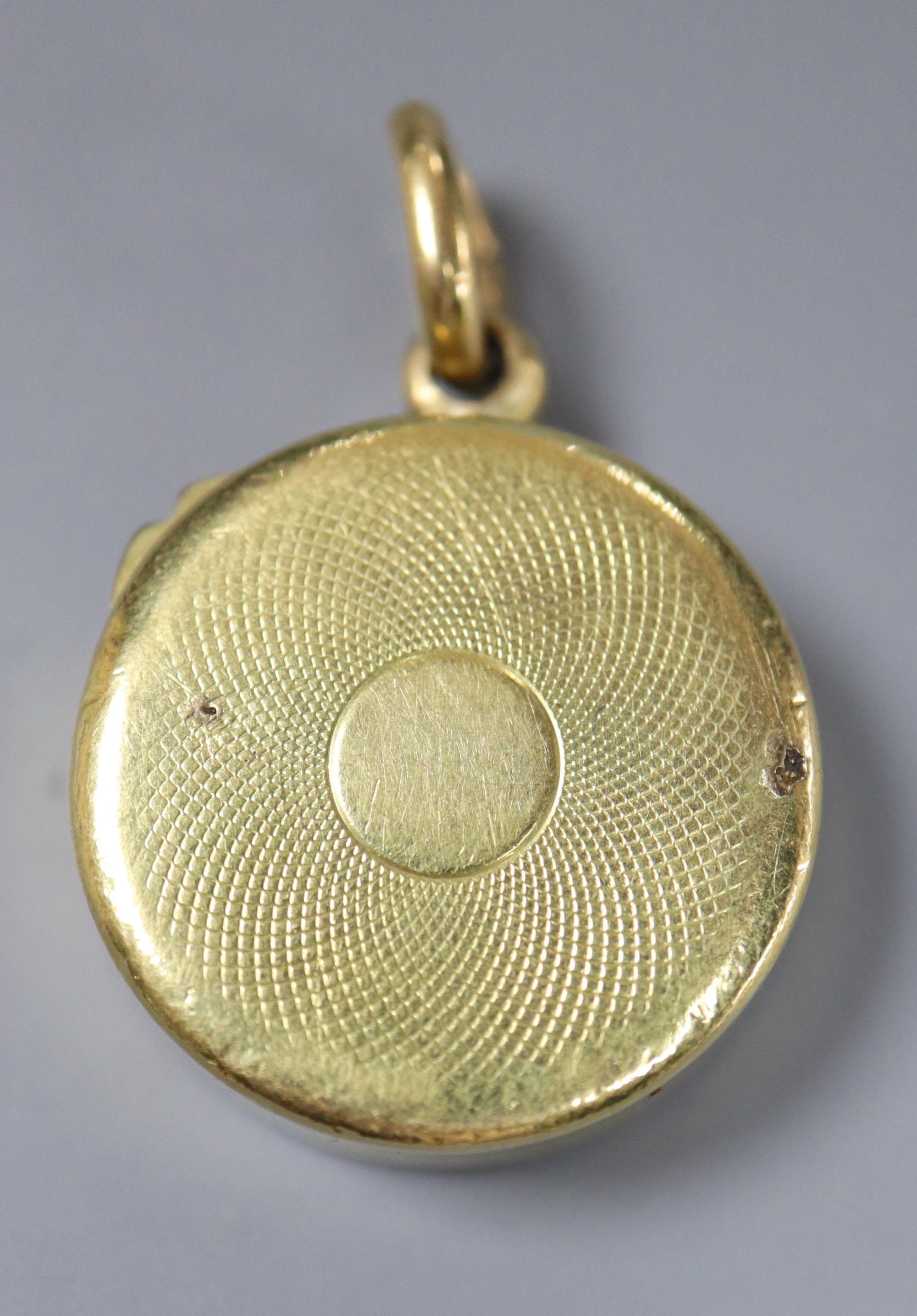 An 18ct cased pendant compass, with bale, 22mm, gross 14 grams.CONDITION: Bale only stamped 18ct. - Image 3 of 3