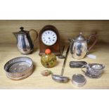 A quantity of mixed collectables including plated wares, minor silver, snuff bottles etc.