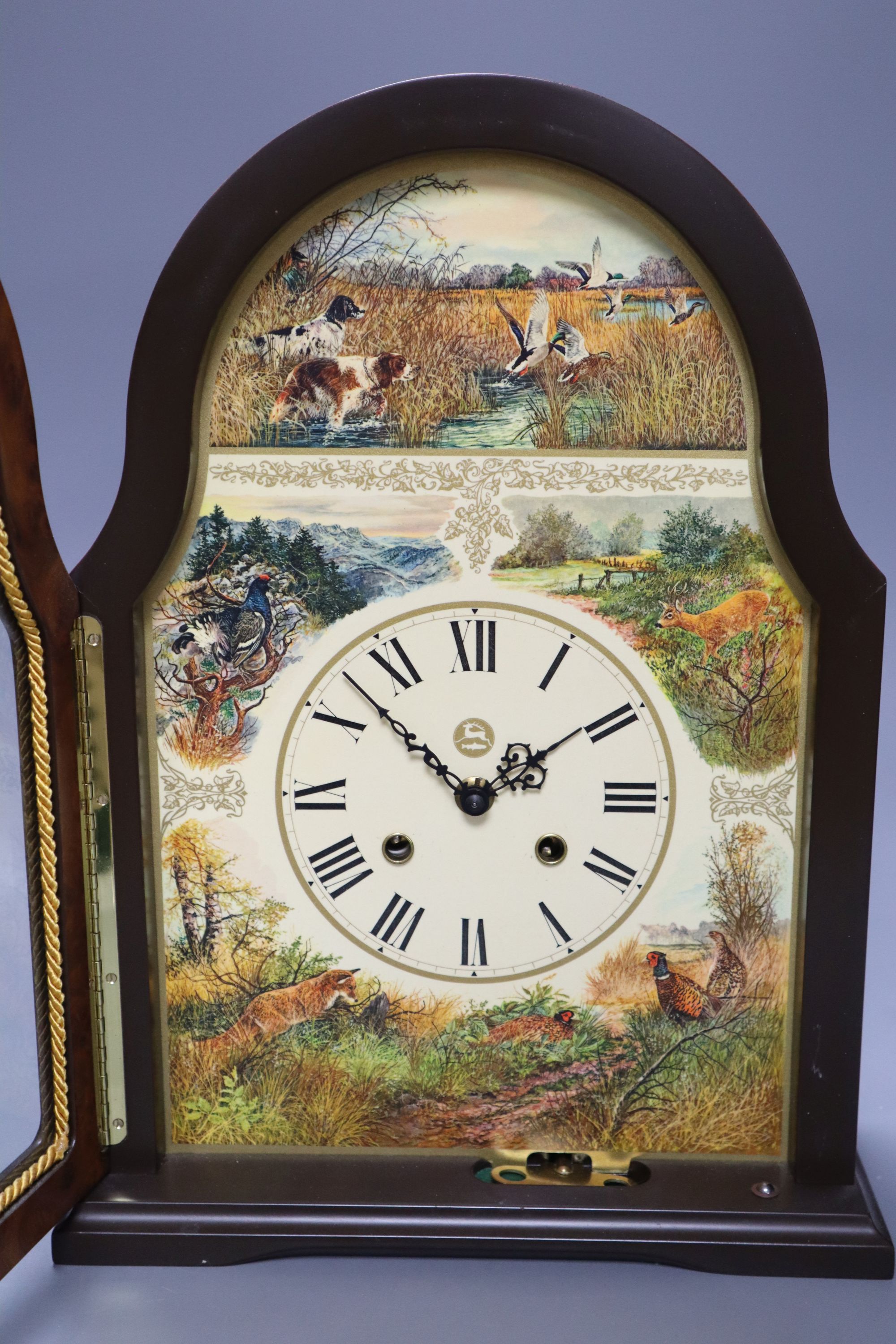 A burr walnut painted mantel clock, height 36cm - Bild 2 aus 3