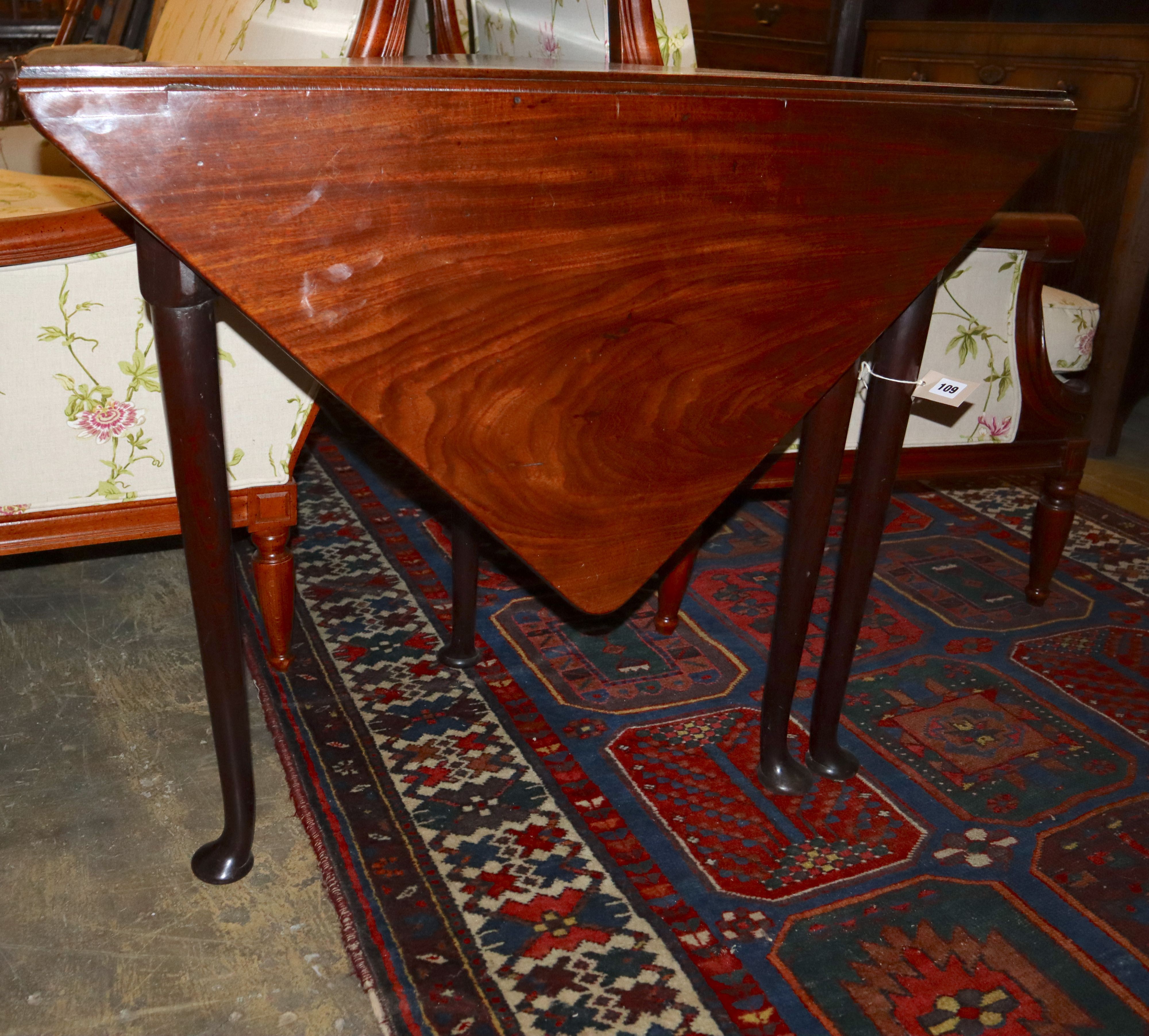 A George III mahogany triangular drop-leaf table, width 89cm, depth 46cm, height 72cm - Image 2 of 3