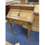 A walnut bureau de dame, width 65cm depth 46cm height 97cm