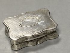 A Victorian engine turned silver vinaigrette, maker's mark rubbed, Birmingham, 1858, 27mm.CONDITION: