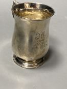 An early George III silver baluster shaped mug, William Cripps, London, 1760, 10.7cm, 6oz.CONDITION: