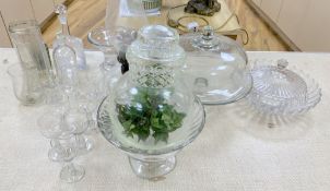 A mixed quantity of glass including a large oil lamp, reservoir and chimney