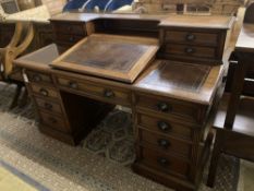 A Victorian mahogany pedestal desk, width 152cm depth 76cm height 102cm