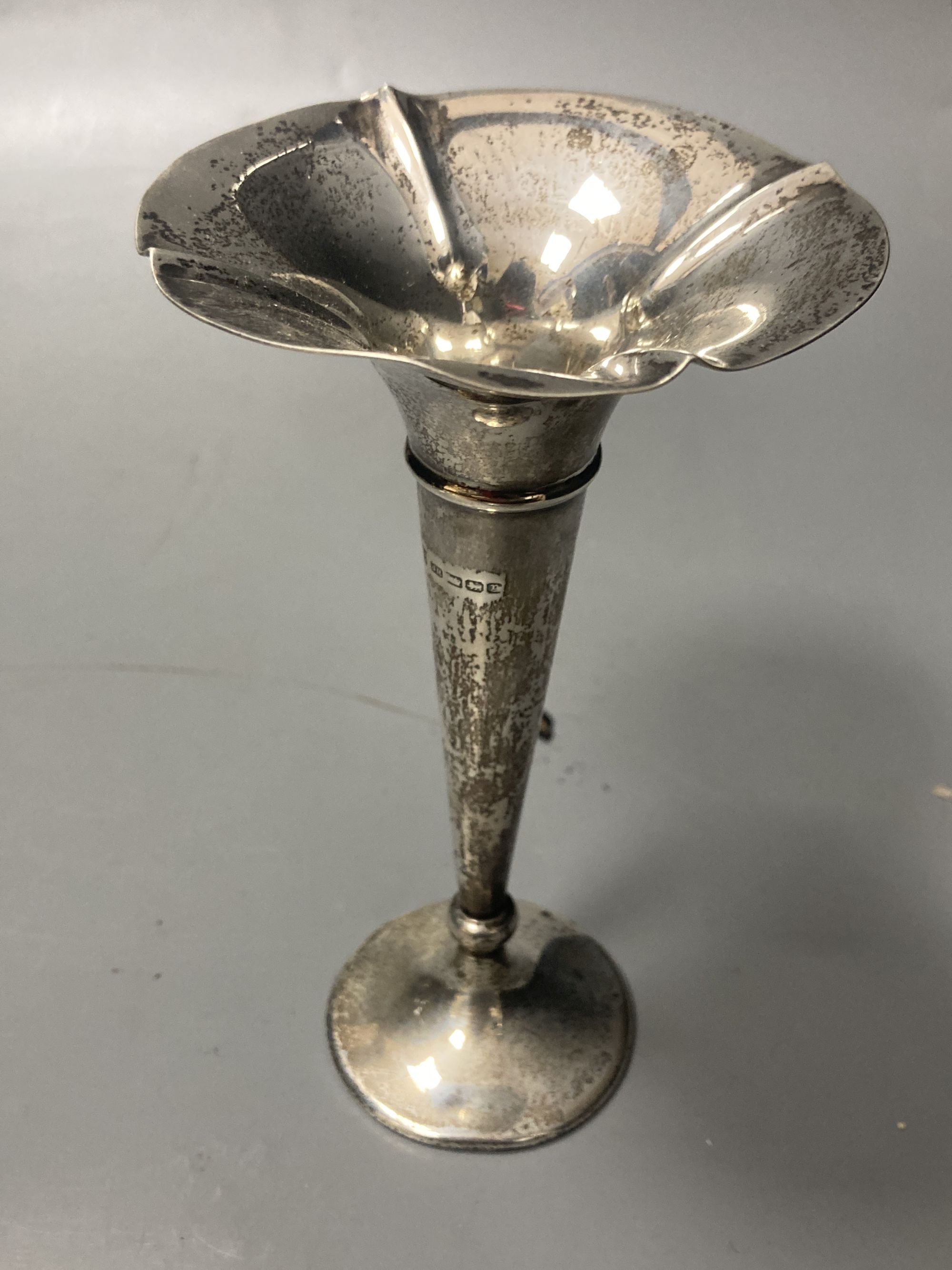 Two silver trumpet vases, one a.f., a Birk's sterling compact and four continental white metal - Image 10 of 11