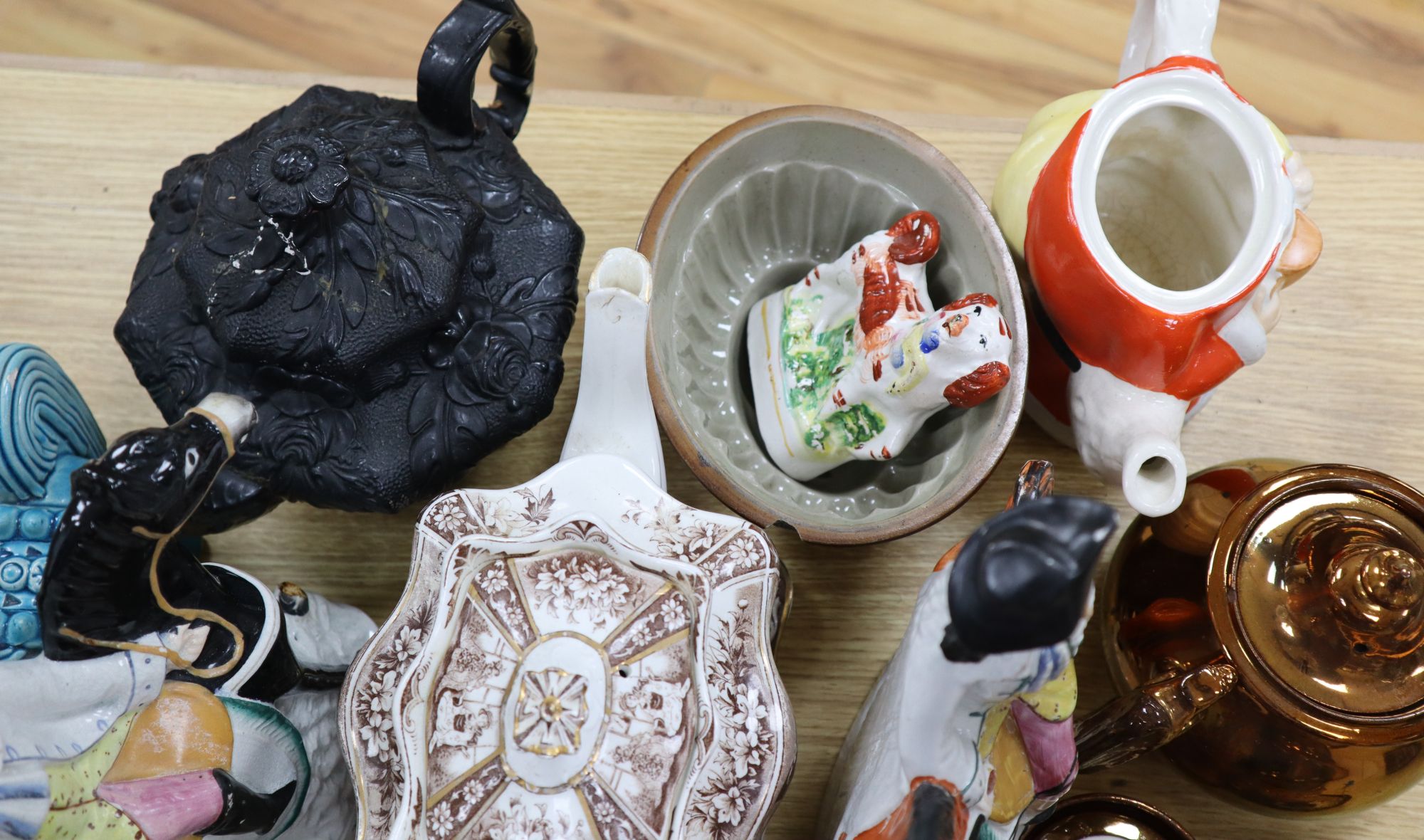 A group of Staffordshire pottery figures, teapots and lustre wares - Image 6 of 6