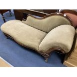 A Victorian mahogany chaise longue, width 190cm depth 70cm height 86cm