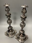 A pair of Edwardian silver 'Sabbath Day' candlesticks, by Rosenzweig & Taitelbaum, London, 1909,