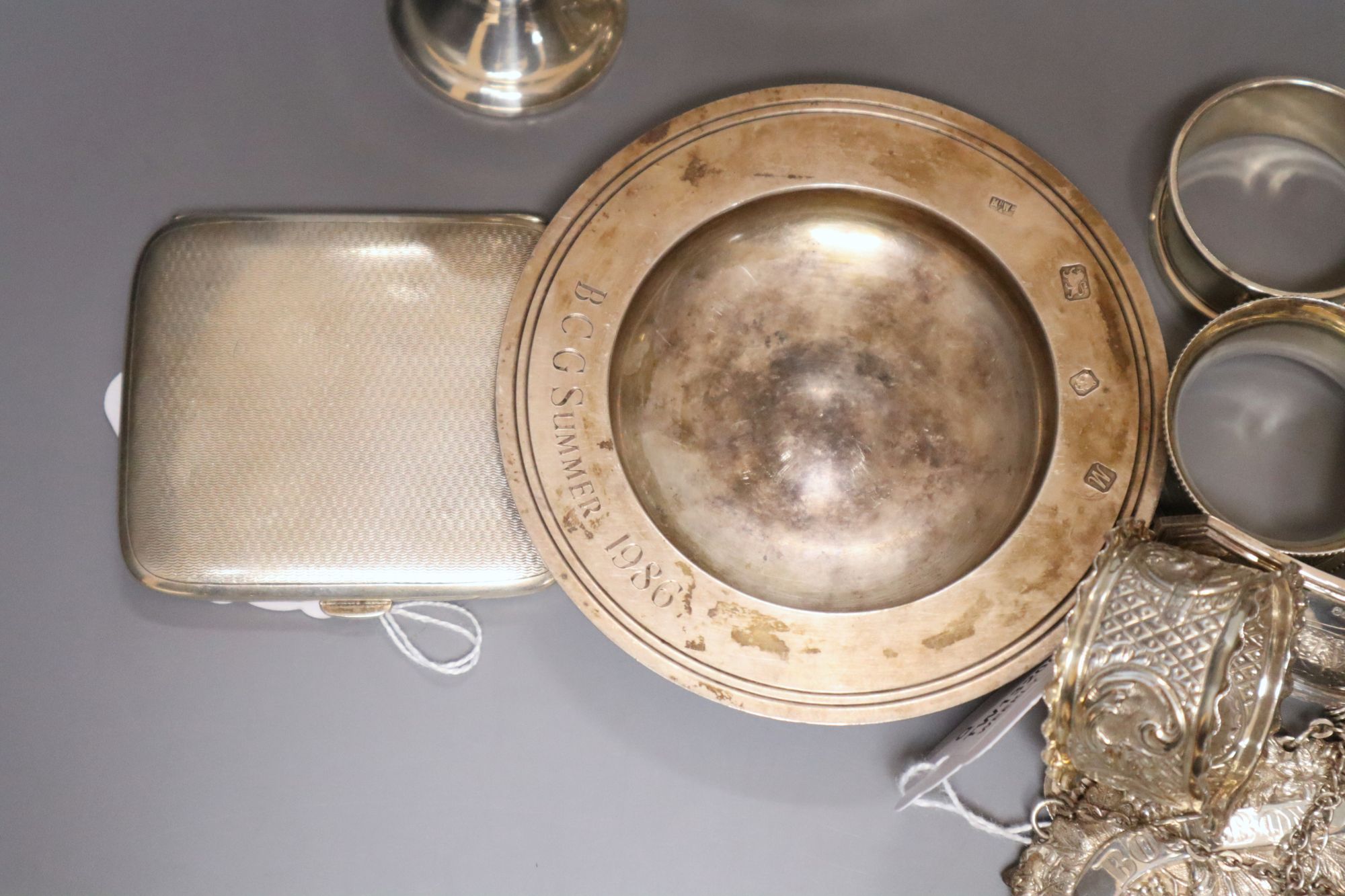 A collection of silver and plated items, the silver items comprising a pair of Sterling weighted - Image 5 of 6