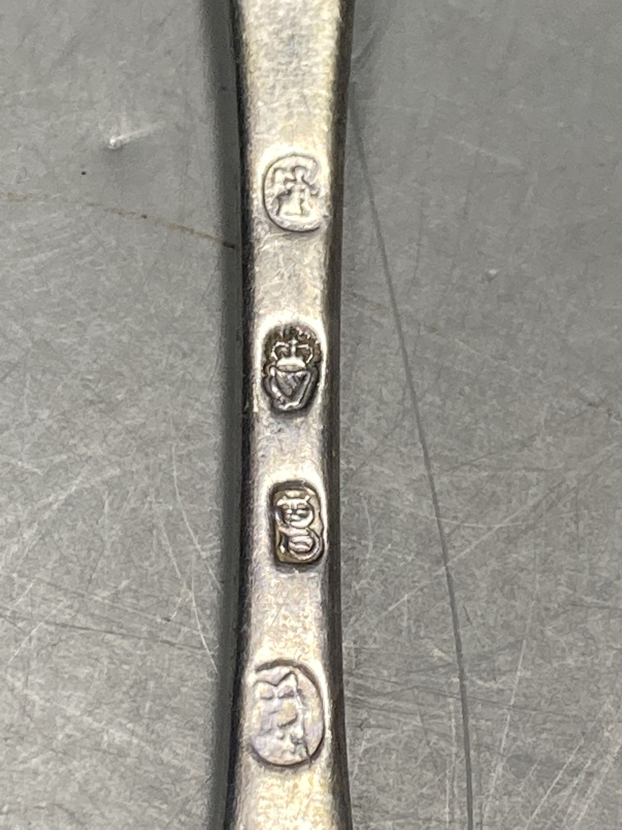 A pair of George II Irish silver Hanovarian pattern table spoons by Alexander Richards?, Dublin, - Image 6 of 6