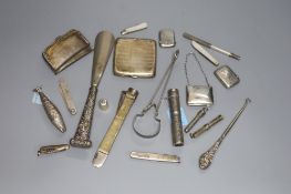 Mixed small silver, white metal and other items including vesta cases, fruit and pocket knives,