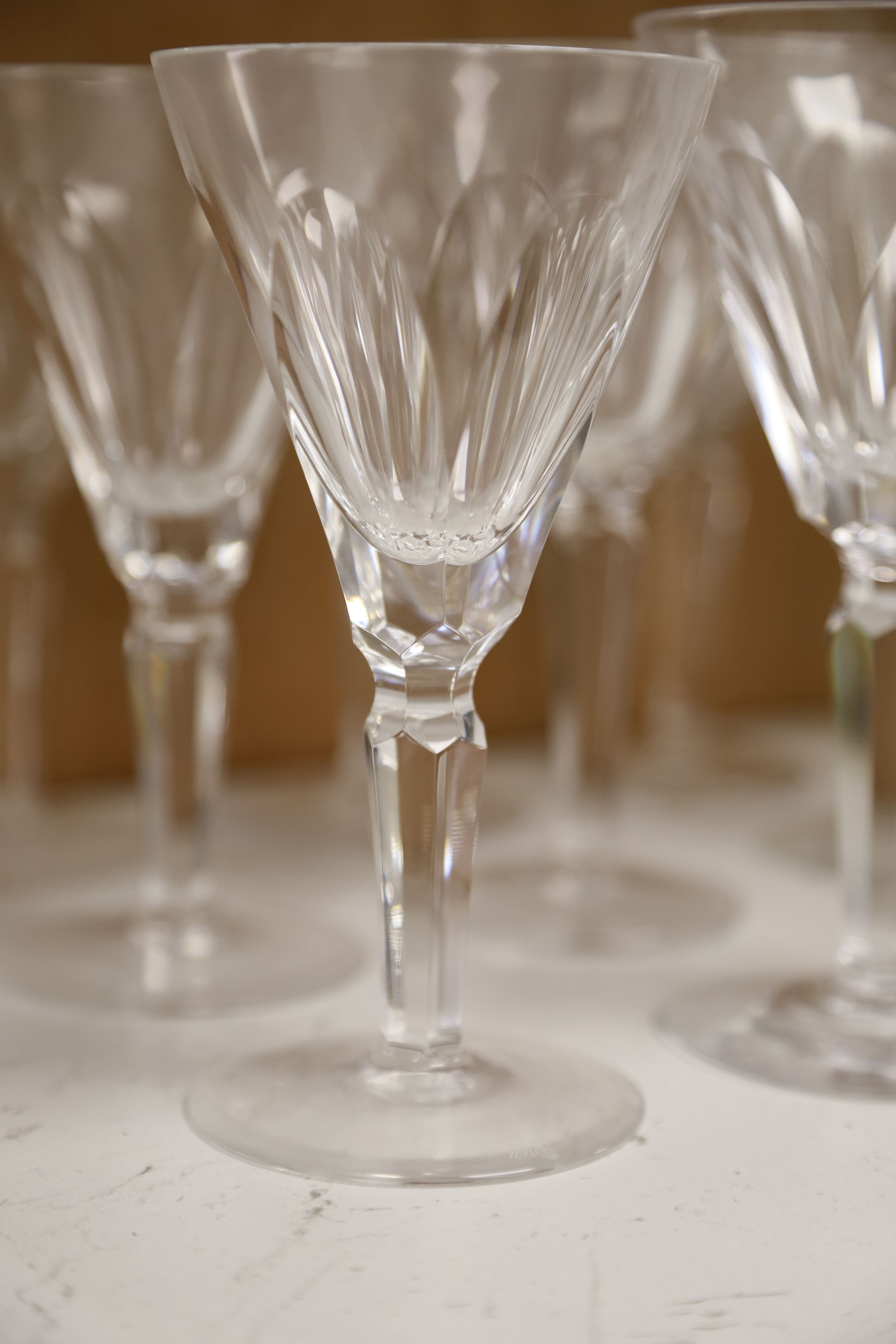 Waterford crystal drinking glasses (13)CONDITION: Three glasses marginally shorter (approx. 8mm) - Image 4 of 5