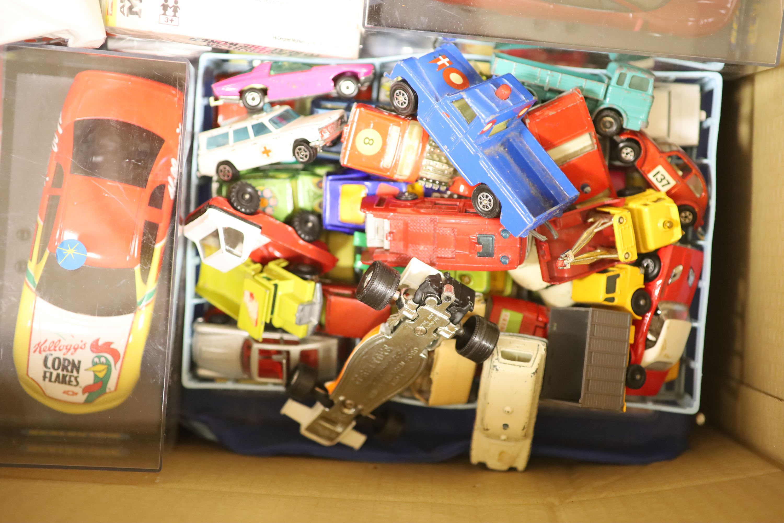 A quantity of diecast toys - Image 2 of 2