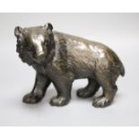 An Animalier style bronze model of a bear, length 23cm