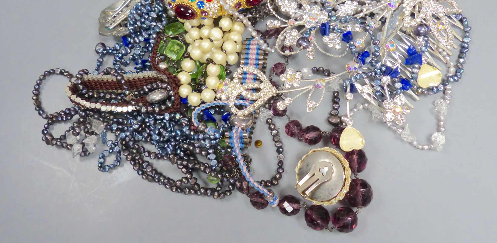 A group of assorted costume jewellery, including coloured paste necklaces. - Image 2 of 3