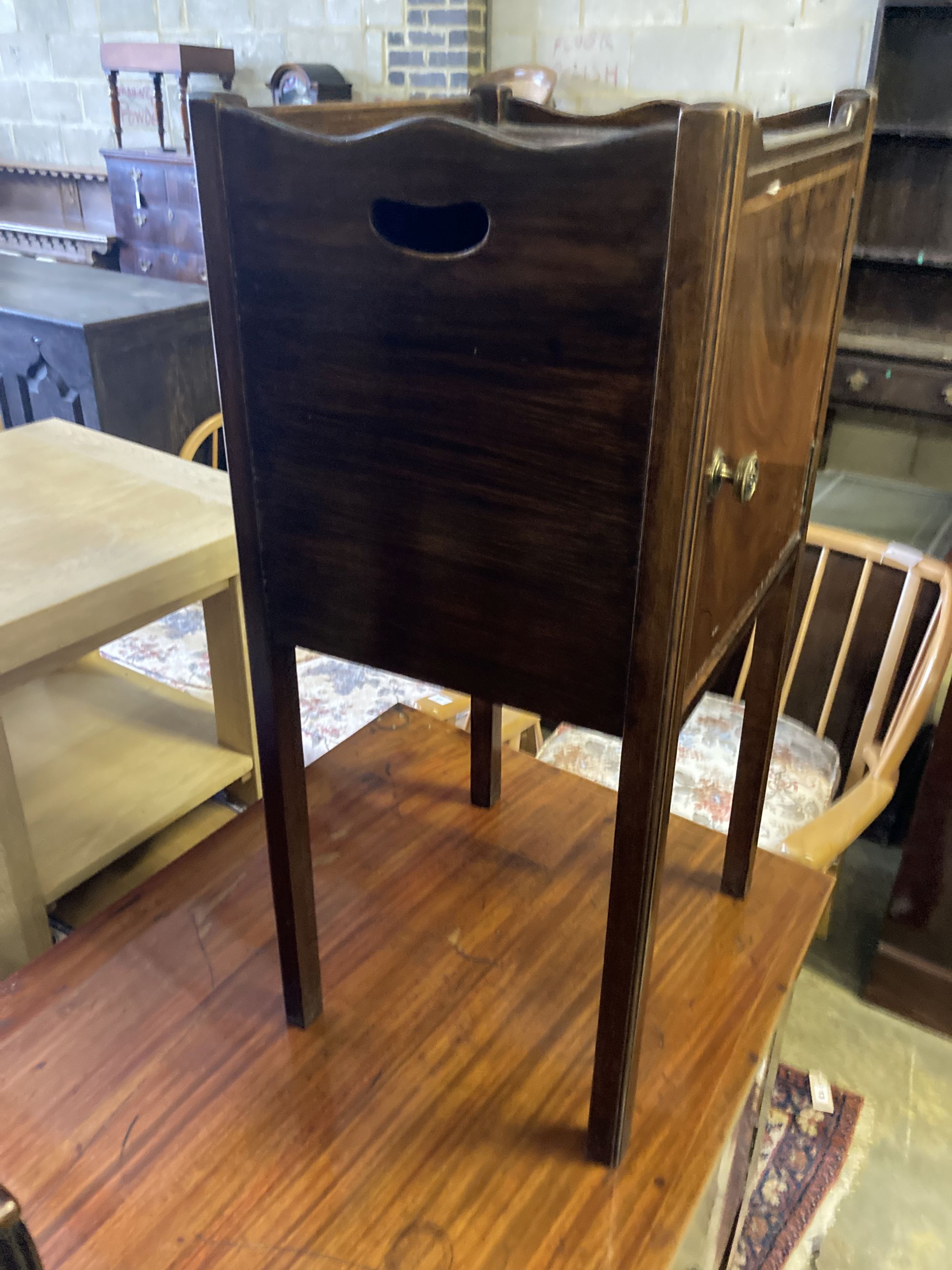 A 19th century mahogany pot cupboard, width 35cm, depth 31cm, height 71cm - Image 2 of 4