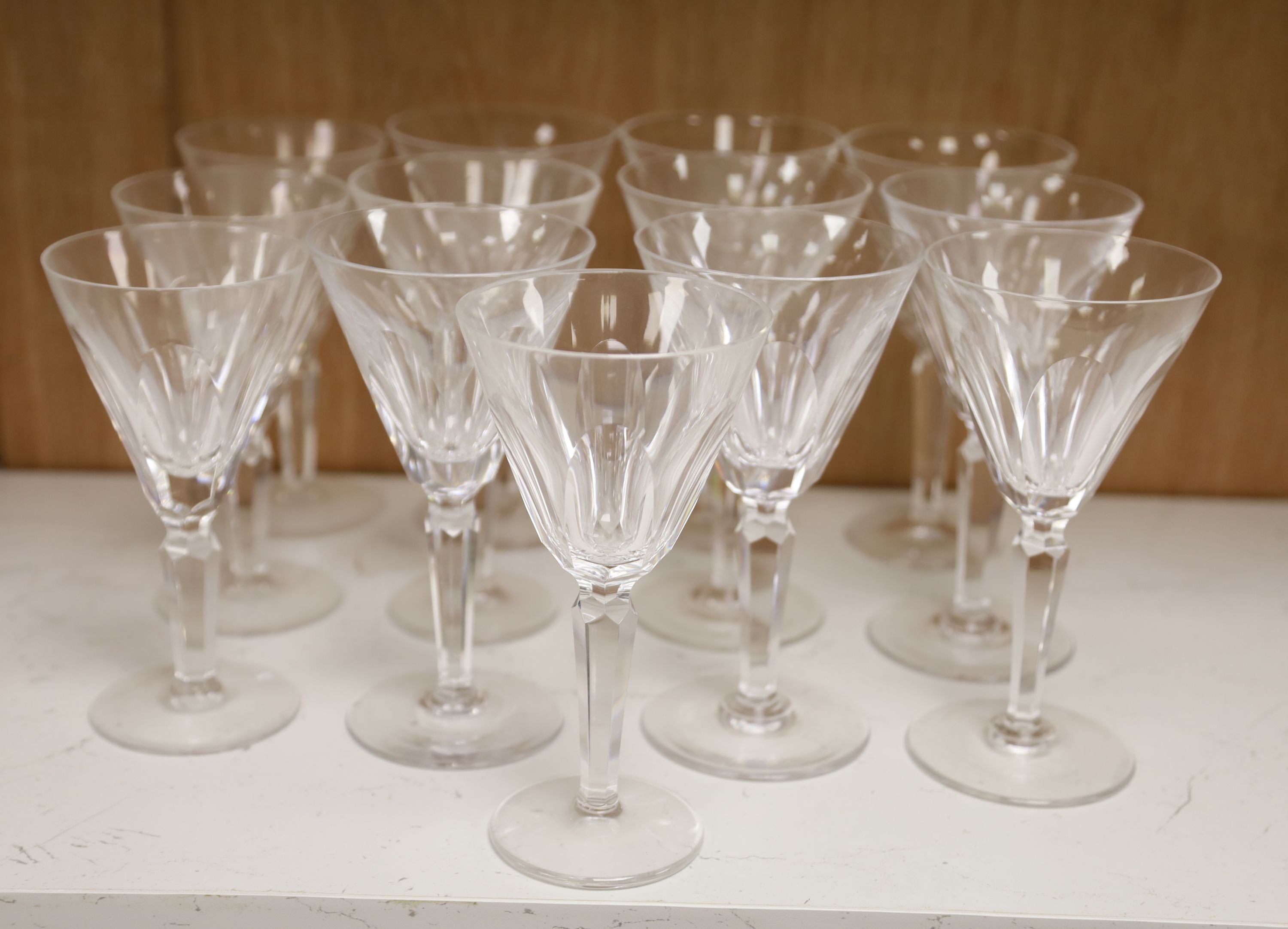 Waterford crystal drinking glasses (13)CONDITION: Three glasses marginally shorter (approx. 8mm)