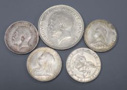 Victoria to George V silver coins, four shillings, 1900 edge knocks otherwise EF and 1887 EF, 1915