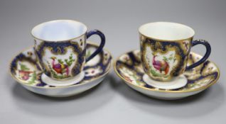 A pair of Samson copies of First Period Worcester porcelain cups and saucers, height 6cm