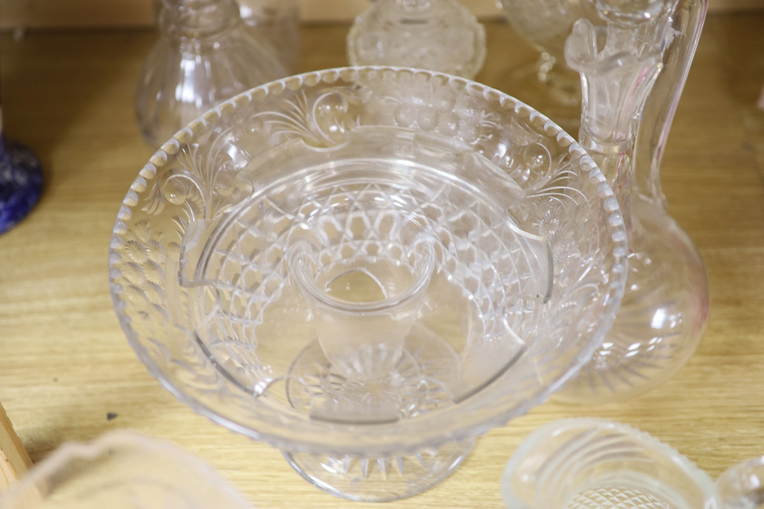 A quantity of assorted antique cut glass - Image 3 of 5