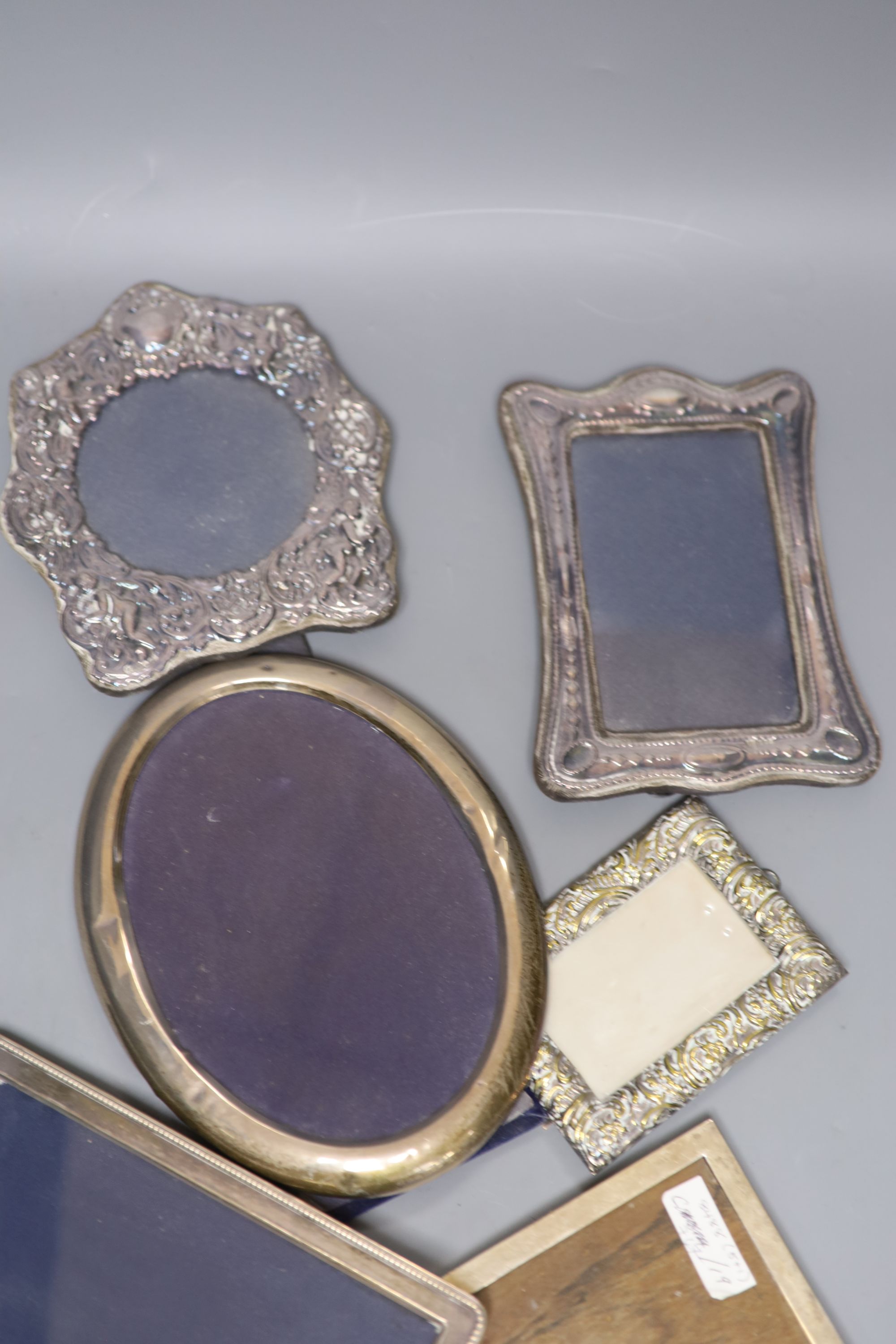 Four assorted silver mounted photograph frames, largest 21cm, one other white metal frame and a - Image 2 of 3