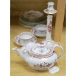 An early 19th century Newhall pattern 594 teapot, two pairs of Newhall tea bowls and saucers and