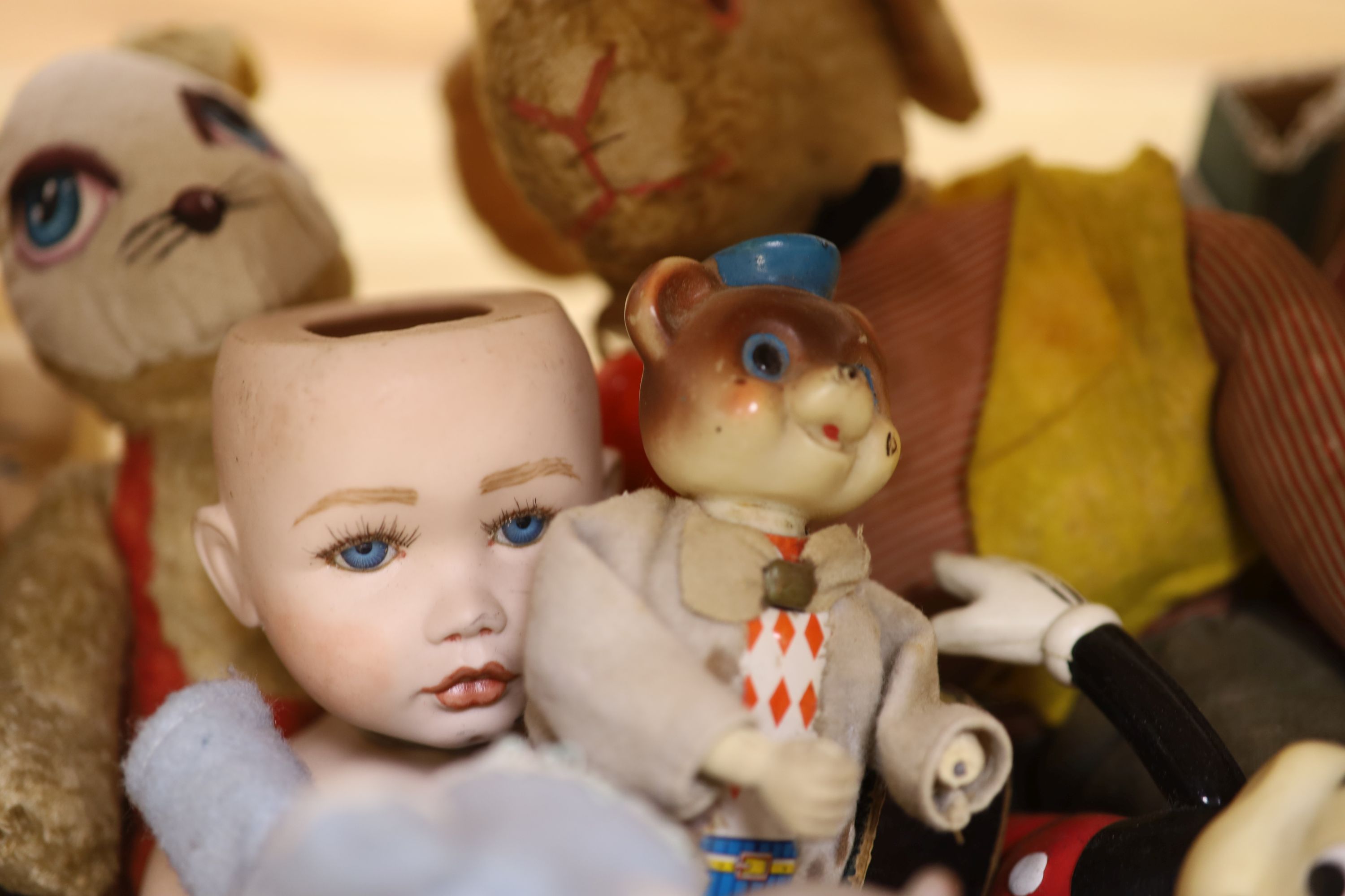 A mixed children's toys - Image 5 of 5