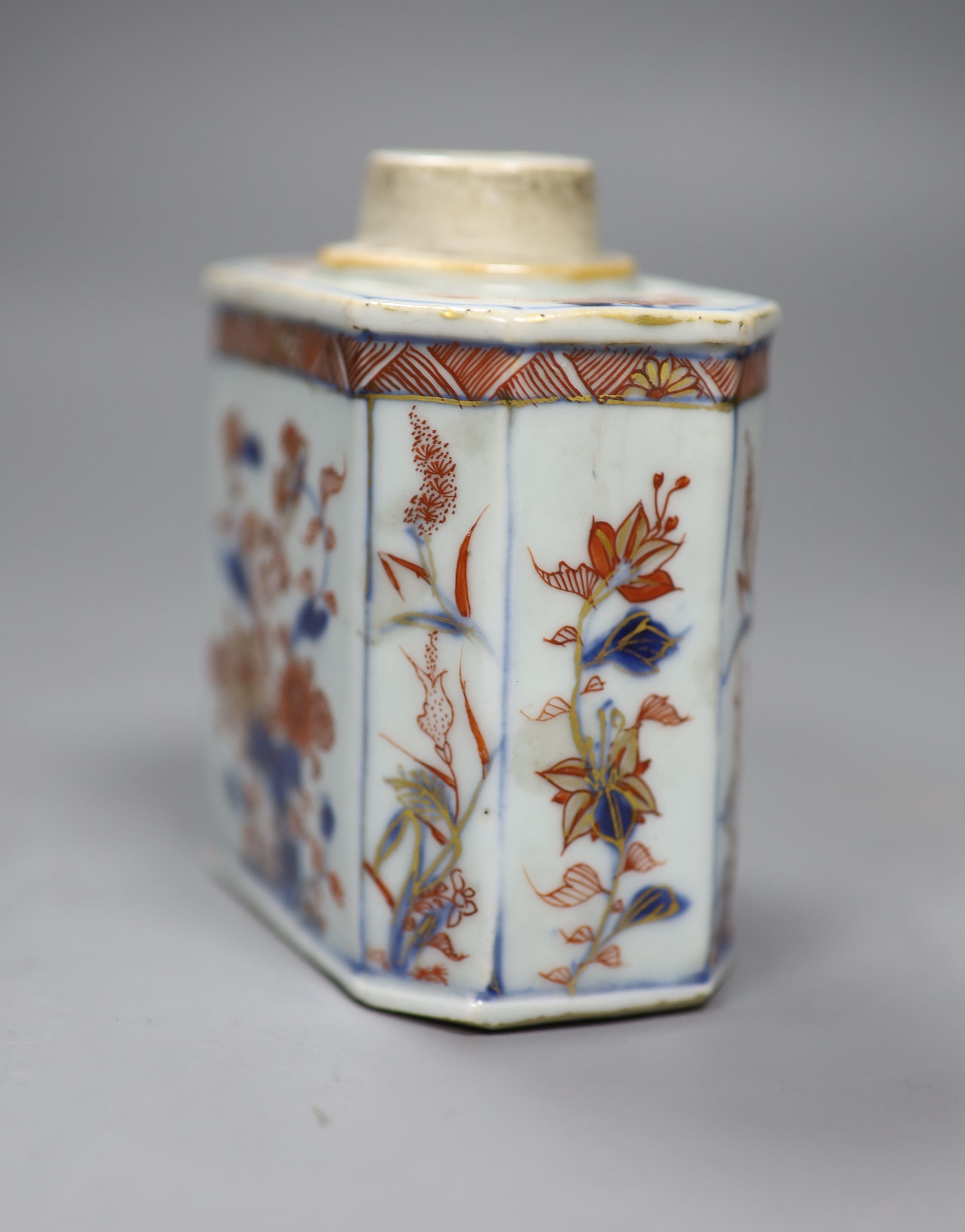A Chinese Imari tea caddy, early 18th century, height 10cm - Image 2 of 4