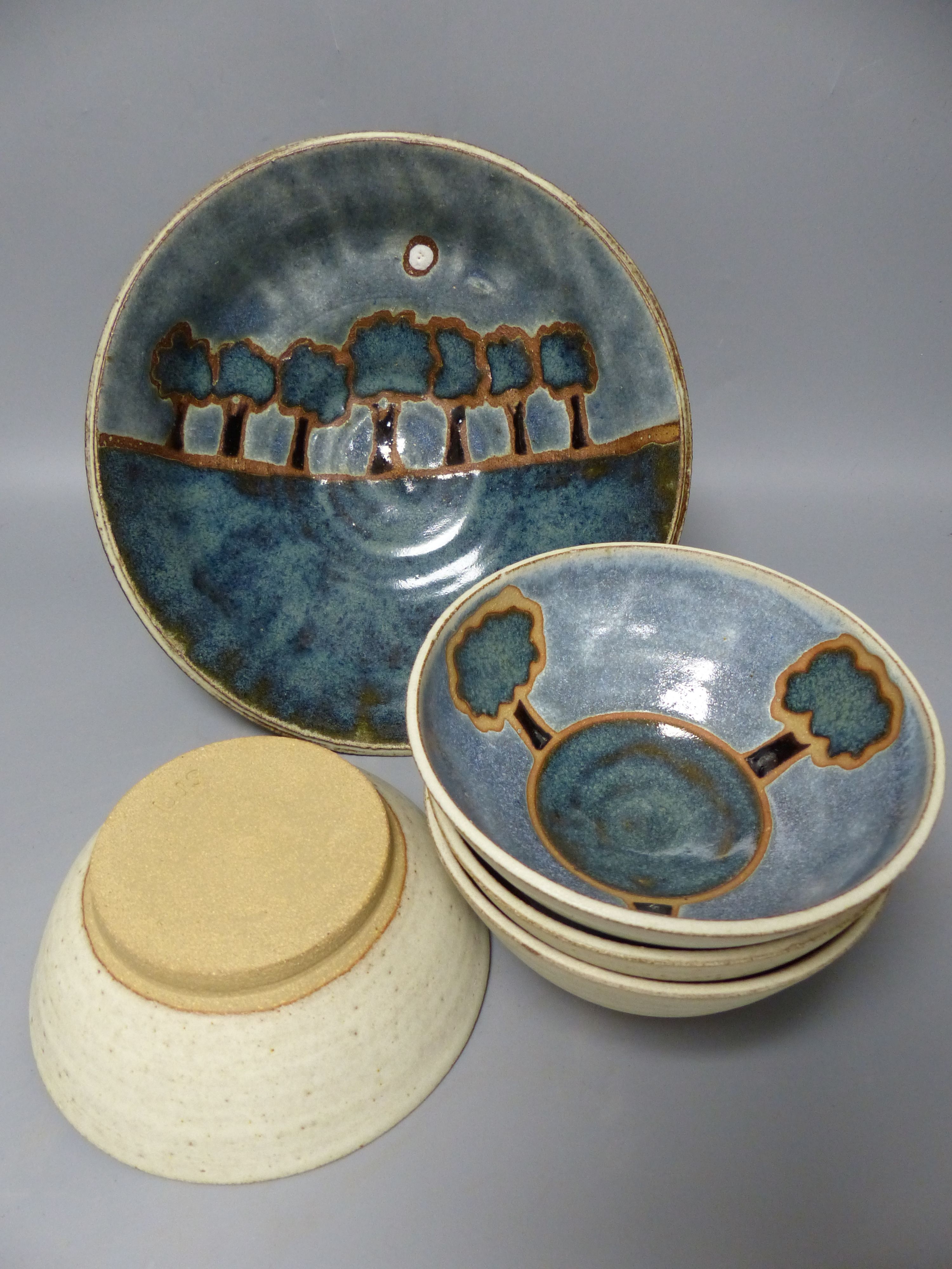 Assorted Winchcombe studio pottery - Image 3 of 6