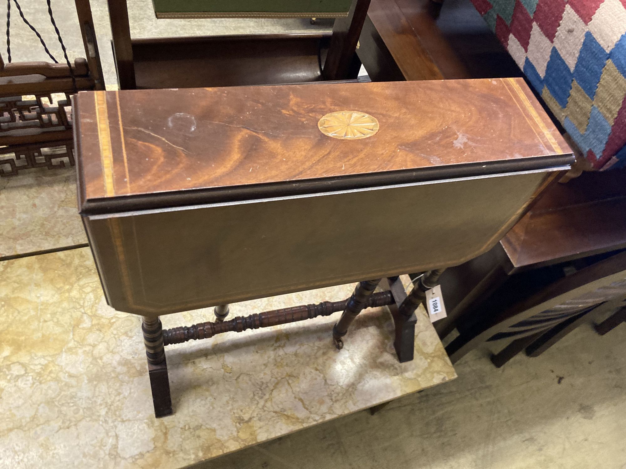 An Edwardian inlaid mahogany Sutherland table, width 60cm, depth 16cm, height 61cm - Image 2 of 4