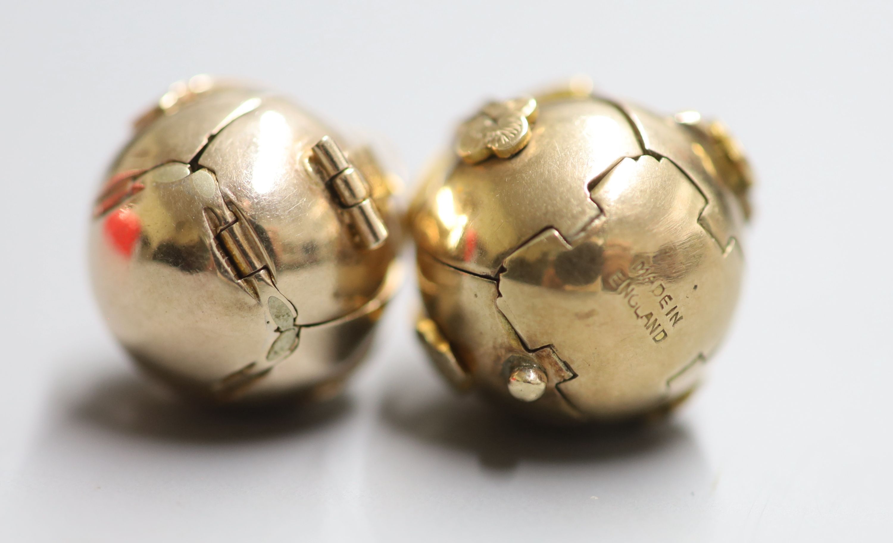 Two yellow and white metal masonic ball pendants, largest diameter 18mm, gross 20.5 grams. - Image 2 of 2