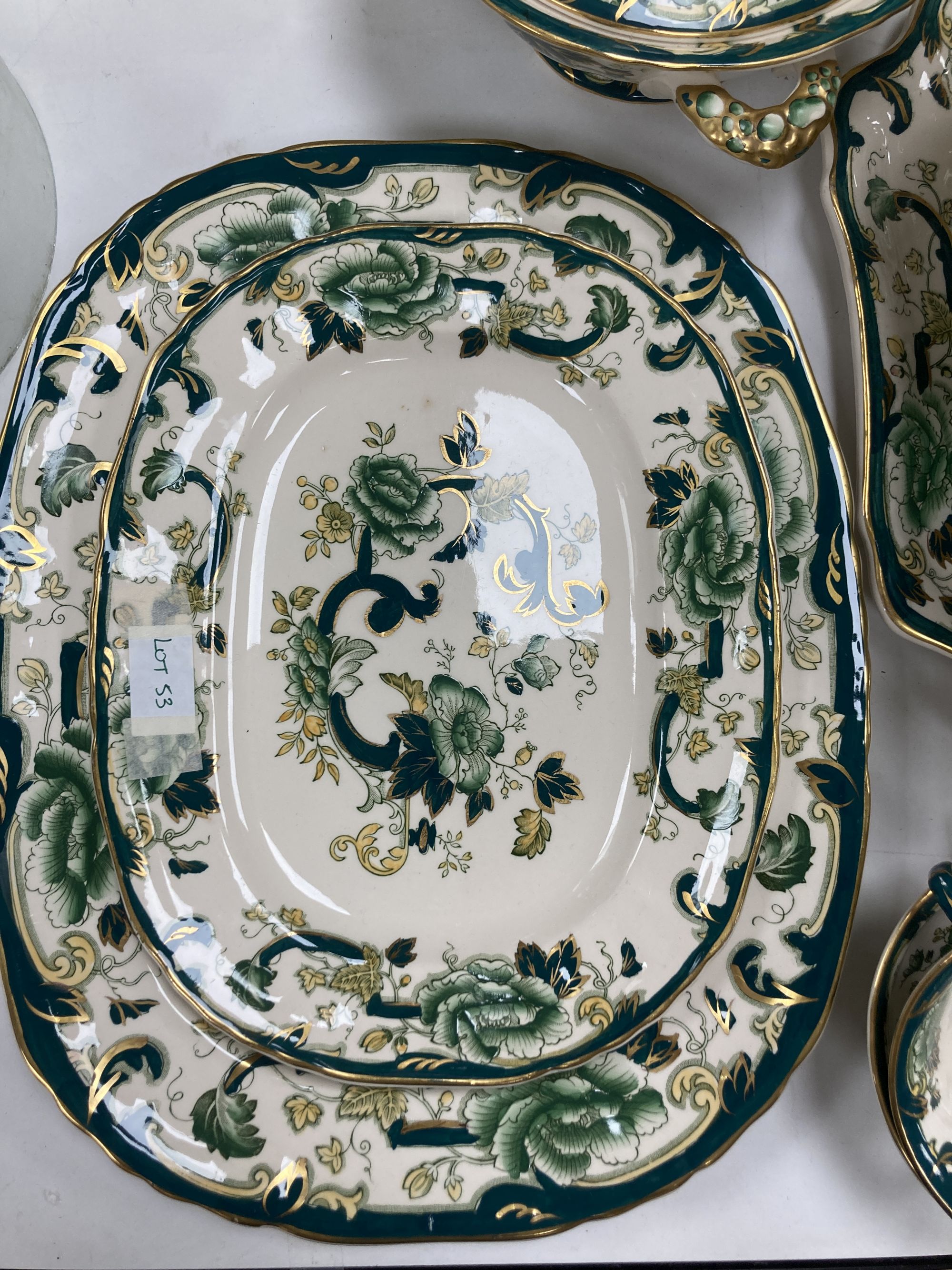An extensive Mason's Ironstone green peony pattern dinner service - Image 3 of 6