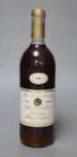 One bottle of De Bortoli Sauternes (Noble One) Botrytis Semillion - Yarra Valley, 1982
