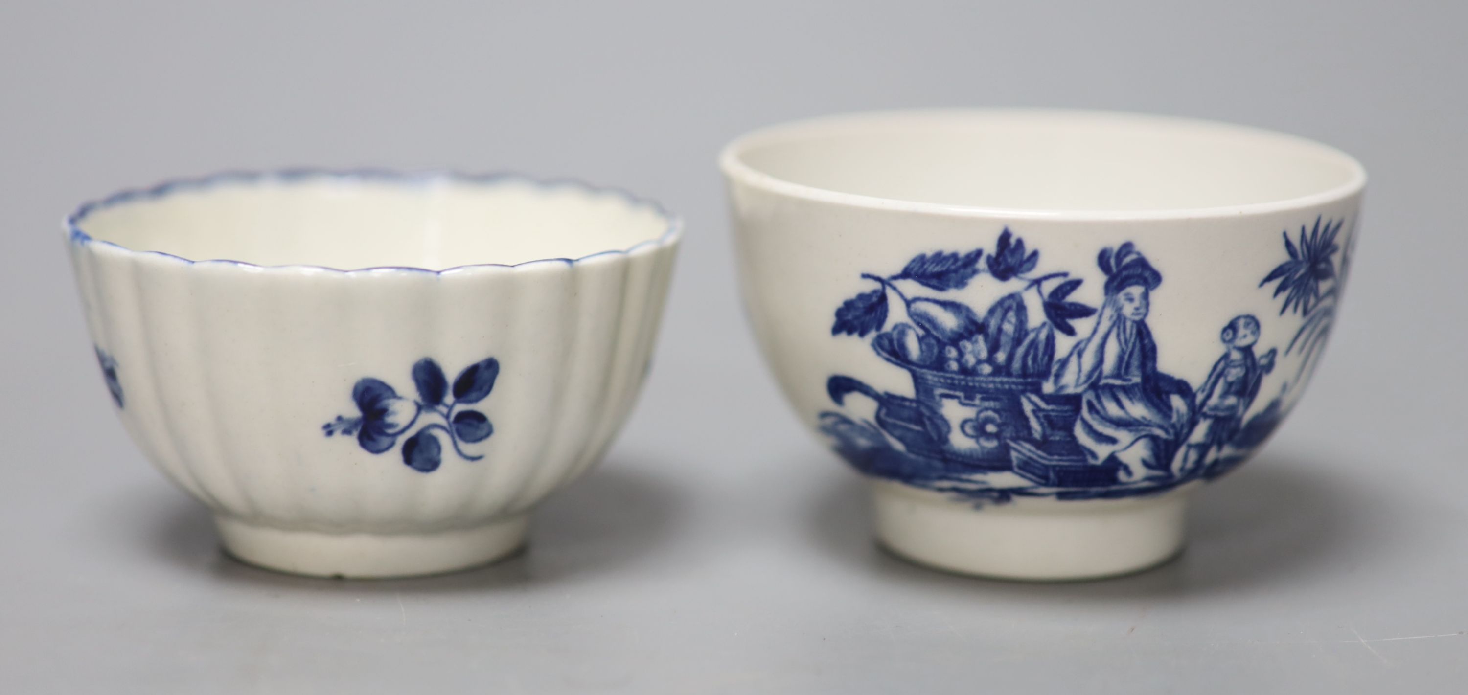 An 18th century Worcester teabowl and saucer Gilliflower pattern and another with mother and child - Image 5 of 7