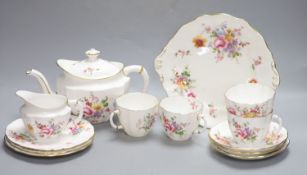 A Royal Crown Derby posies pattern part service