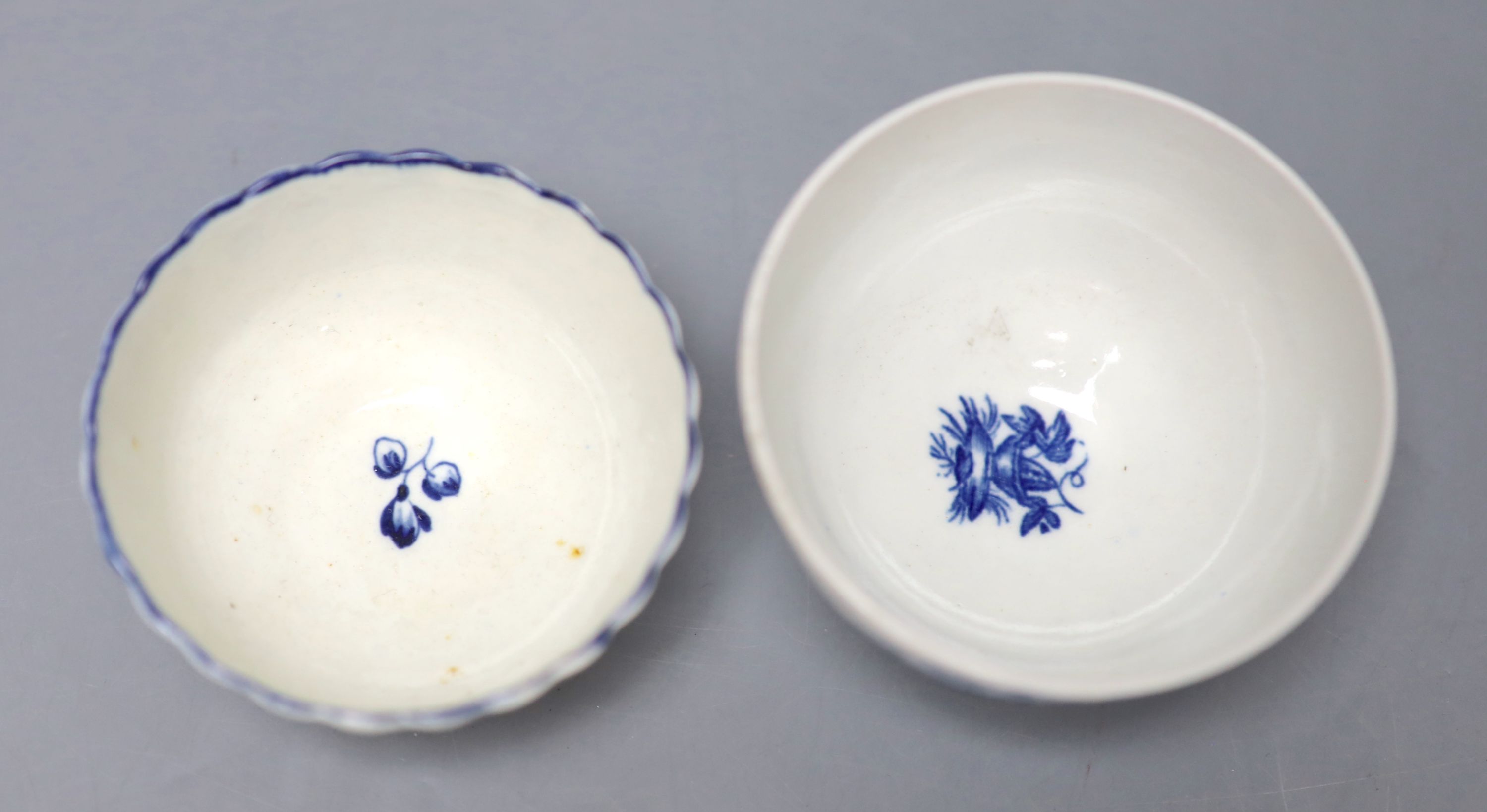 An 18th century Worcester teabowl and saucer Gilliflower pattern and another with mother and child - Image 6 of 7