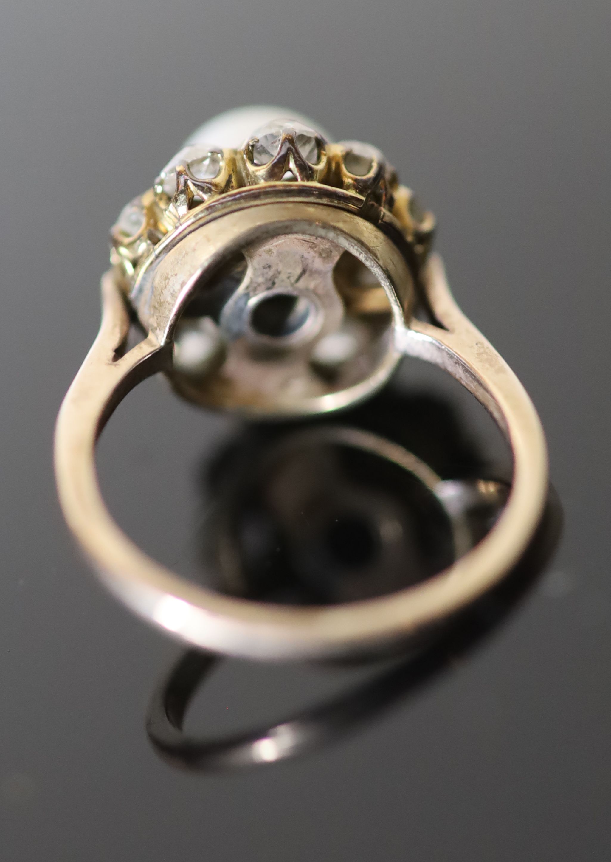 A modern gold, cultured pearl and diamond set circular cluster ring, size M, gross 4.7 grams. - Image 4 of 4