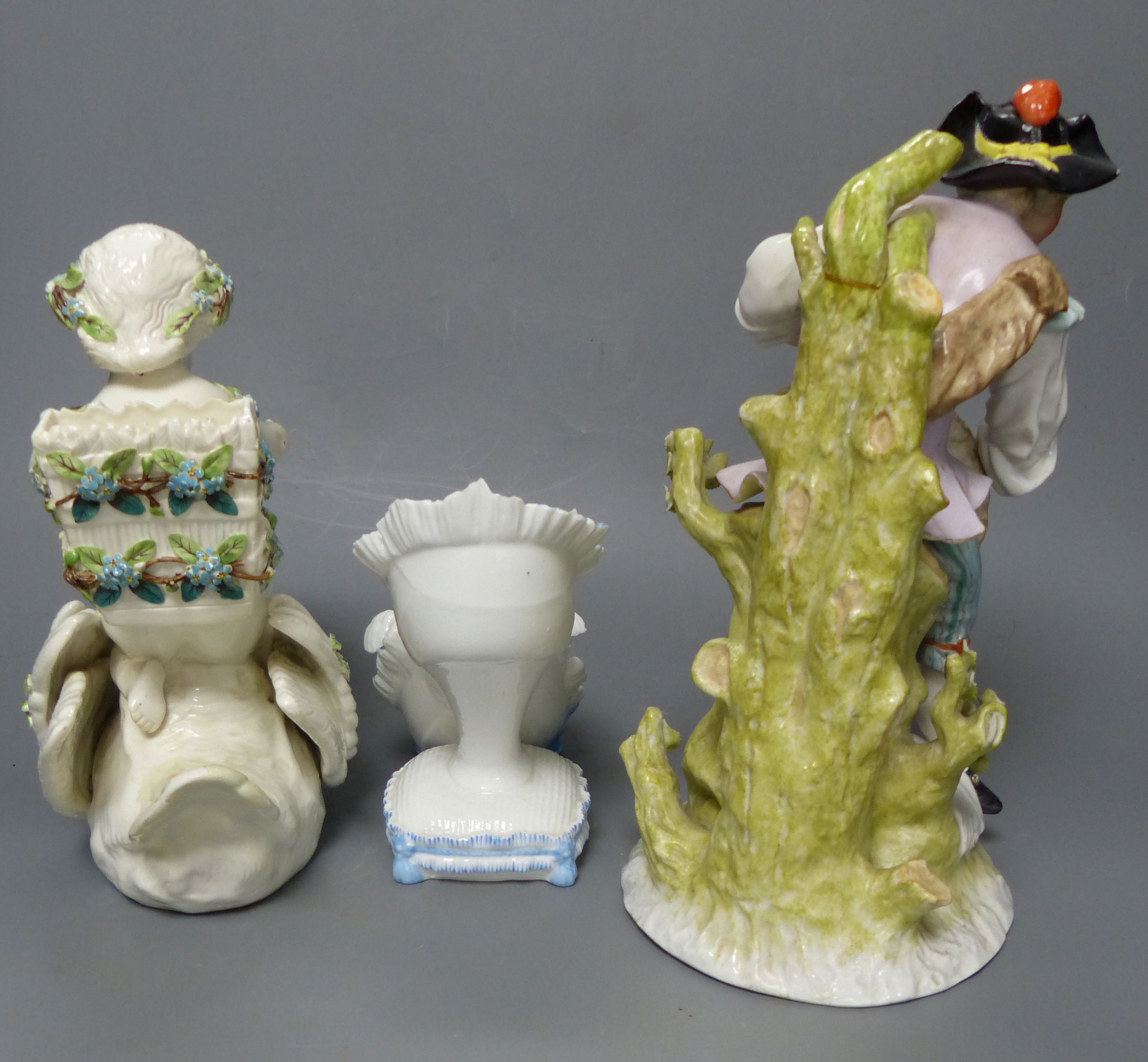 A French porcelain cherub 'shoe', a Continental porcelain cherub and swan dish and group of a - Image 4 of 4