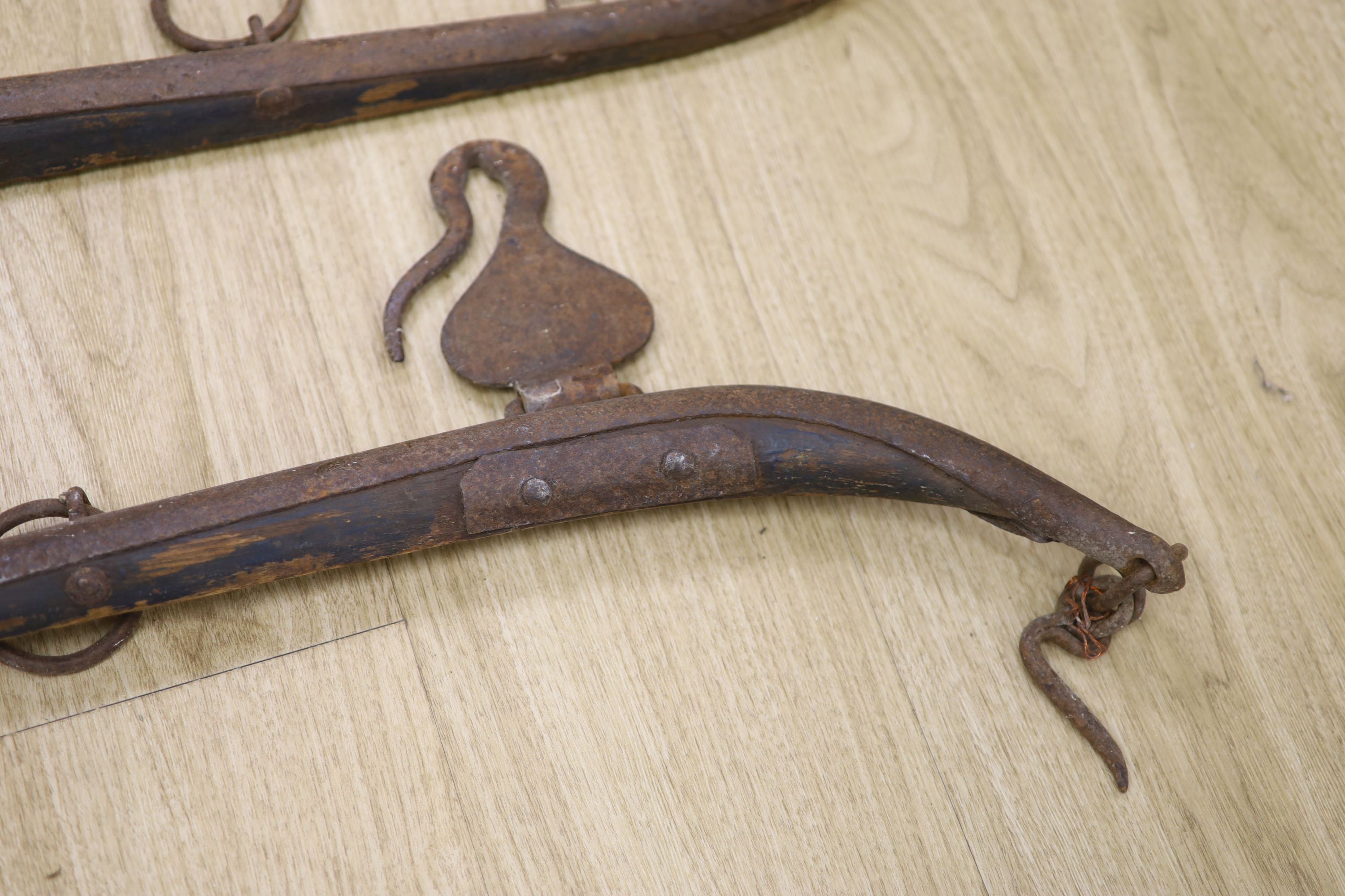 A pair of 19th century horses hames - Image 3 of 3