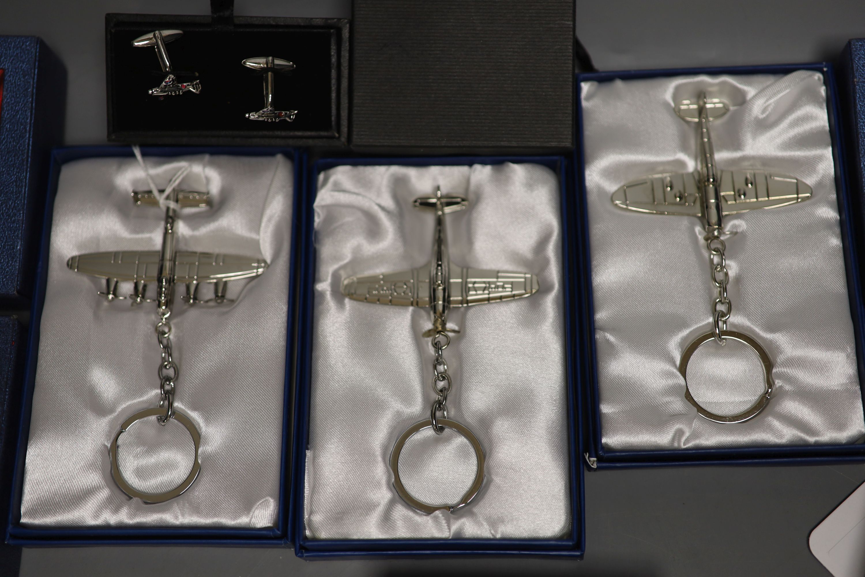 A late Victorian silver-cased pocket watch and sundry items, comprising five boxed modern quartz fob - Image 3 of 5