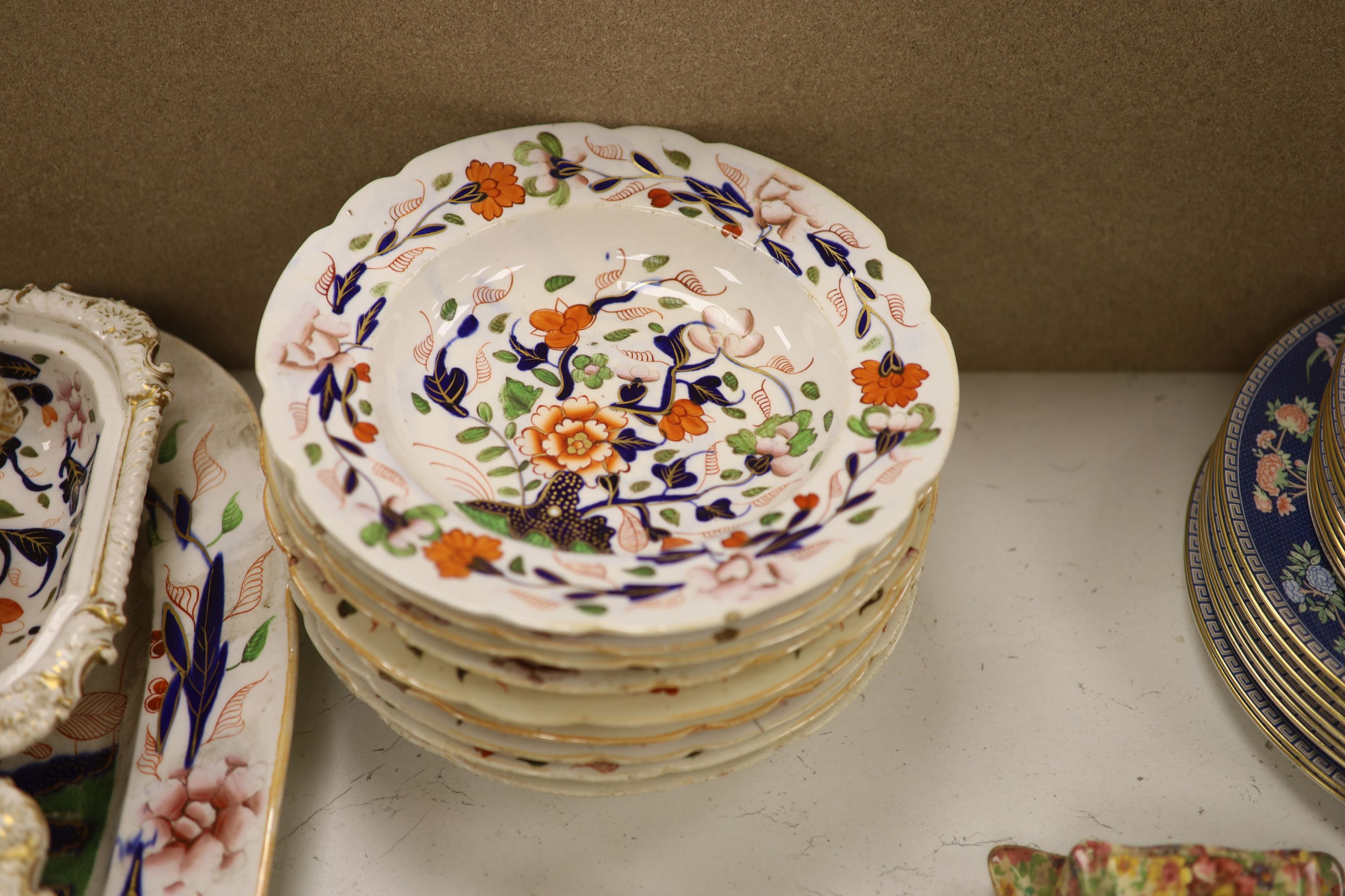 A Wedgwood 'Blue Siam' pattern part dinner service and other mixed ceramics - Image 4 of 8