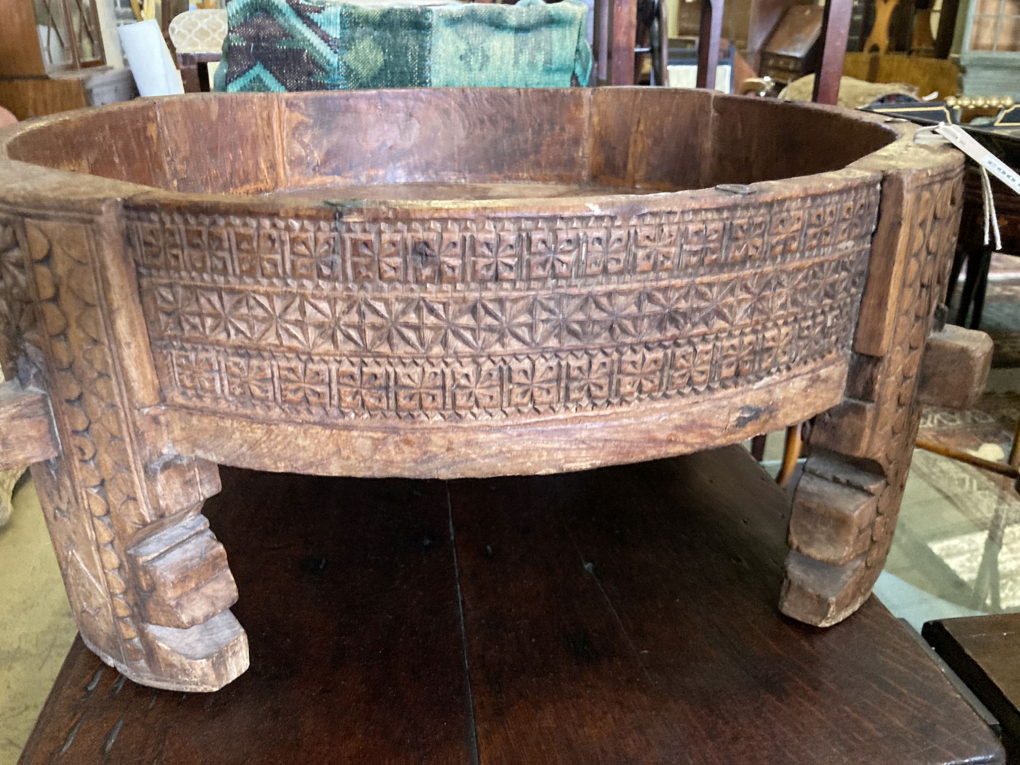 An African Islamic ceremonial circular carved hardwood table, 70cm diameter, height 29cm - Image 4 of 4